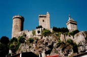 Замок Фуа - по пути из гор мы решили заехать в Тулузу, а заодно и в Фуа. Это во Франции